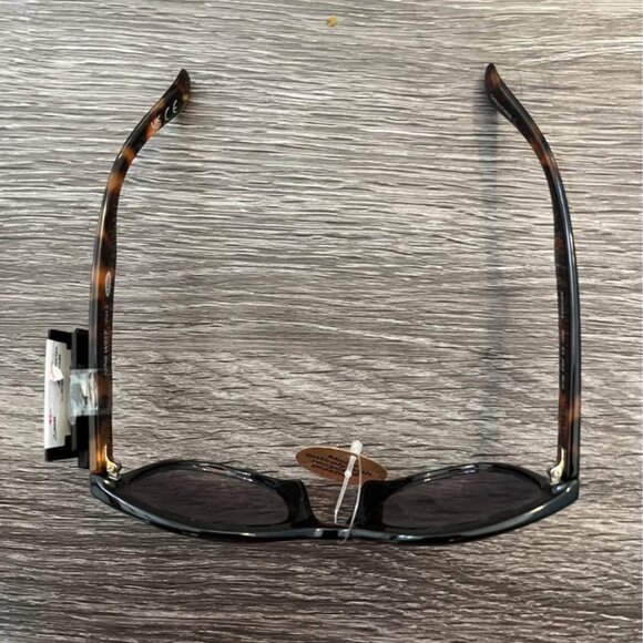 2 PAIRS OF NINE WEST SUNGLASSES - Picture 1 of 5